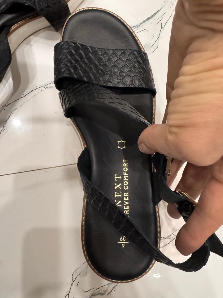 Сандалии Next