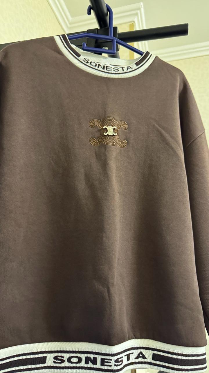 Коричневый свитшот