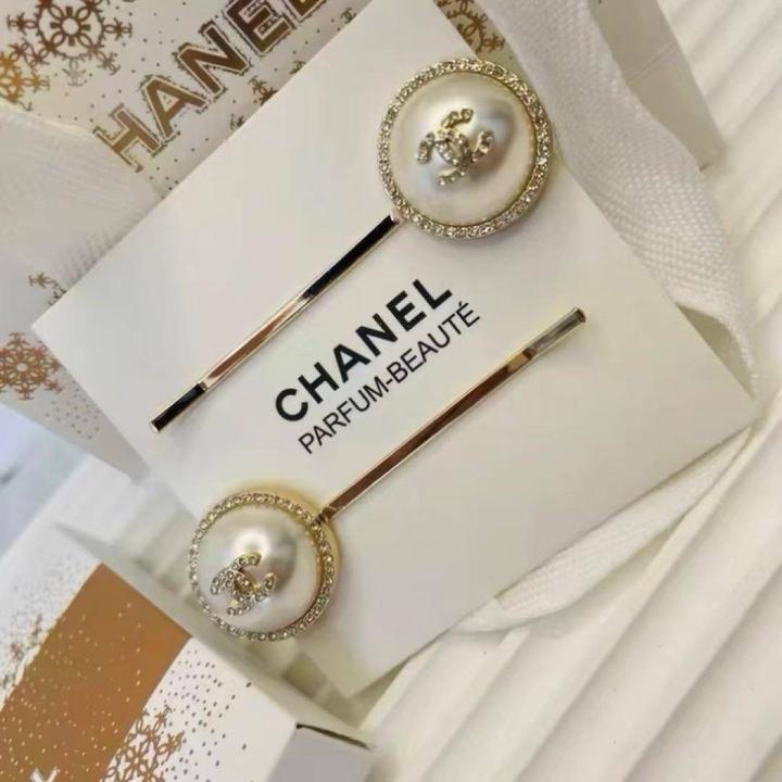 Невидимки для волос Chanel