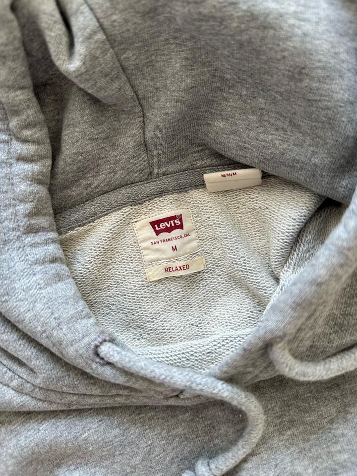 Худи Levi’s