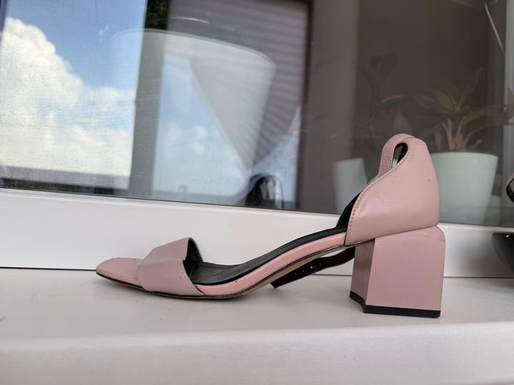 Босоножки Respect