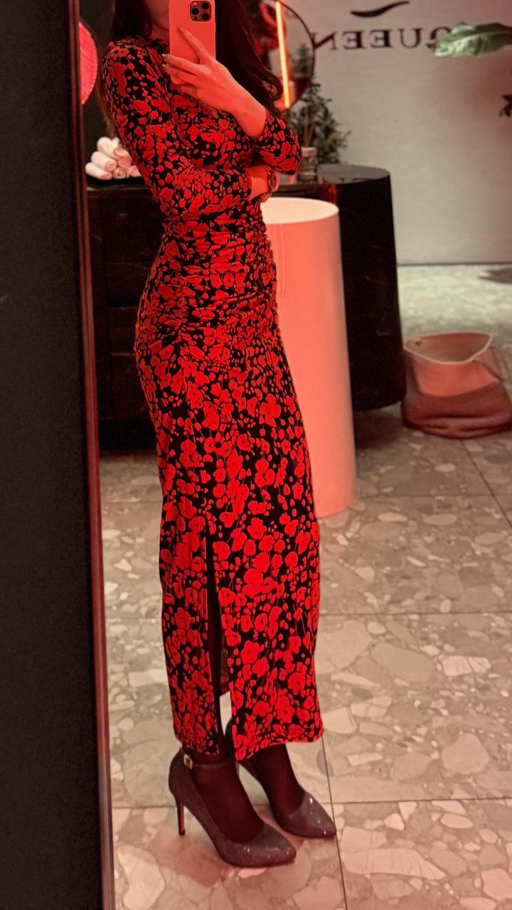 Вечернее красное платье