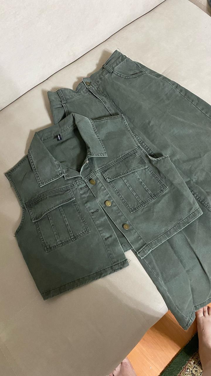 Продам джинсовую двойку