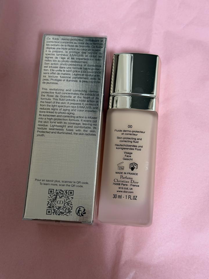 Dior Prestige Le Protecteur UV Jeunesse et Lumière SPF 50+ PA++++