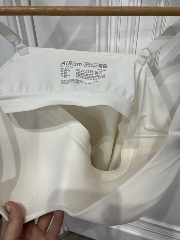 Майка с бра Uniqlo