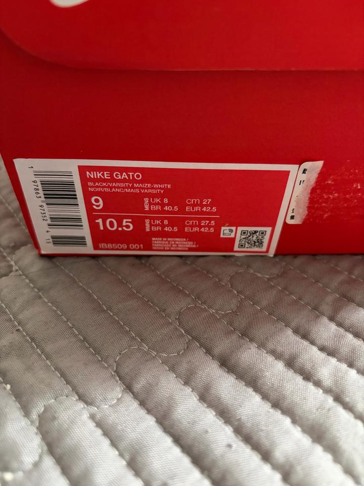 Nike gato brasil футзалки