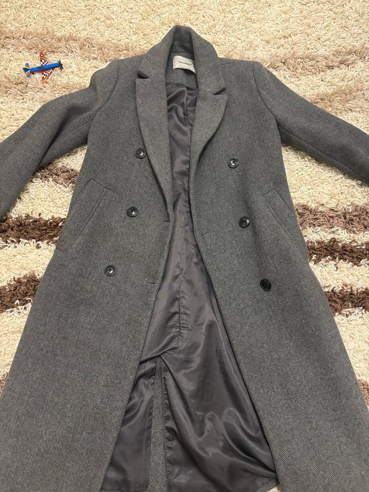 Пальто Stradivarius