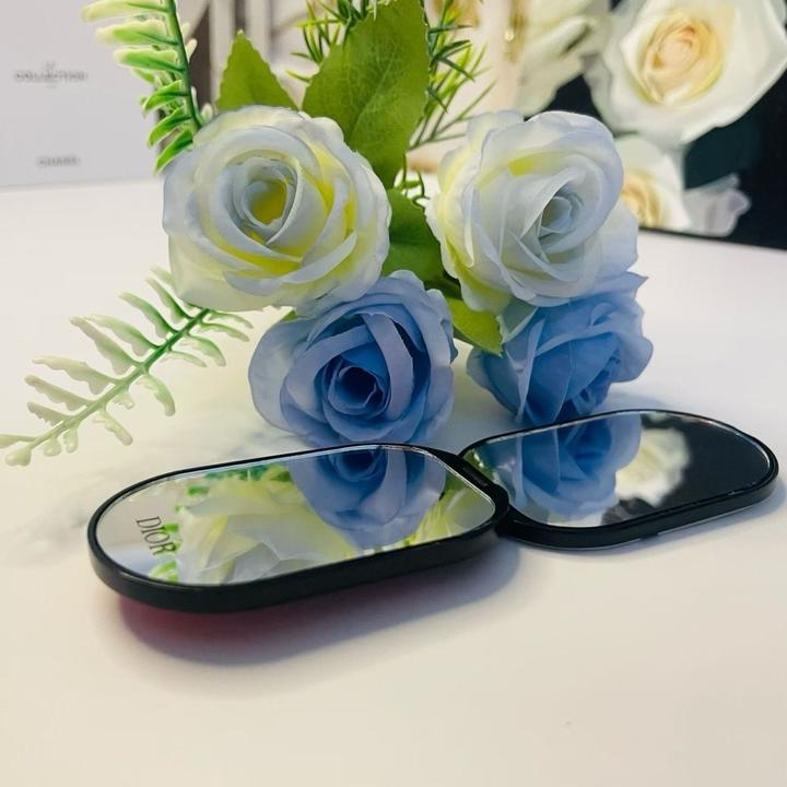 Зеркальце-Держатель на телефон Dior