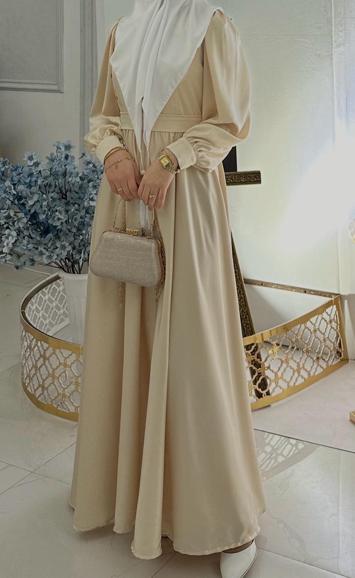 Атласное платье