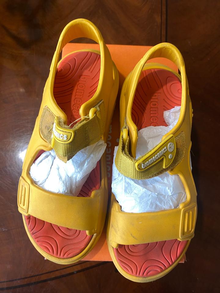 Летние сандали biomecanics