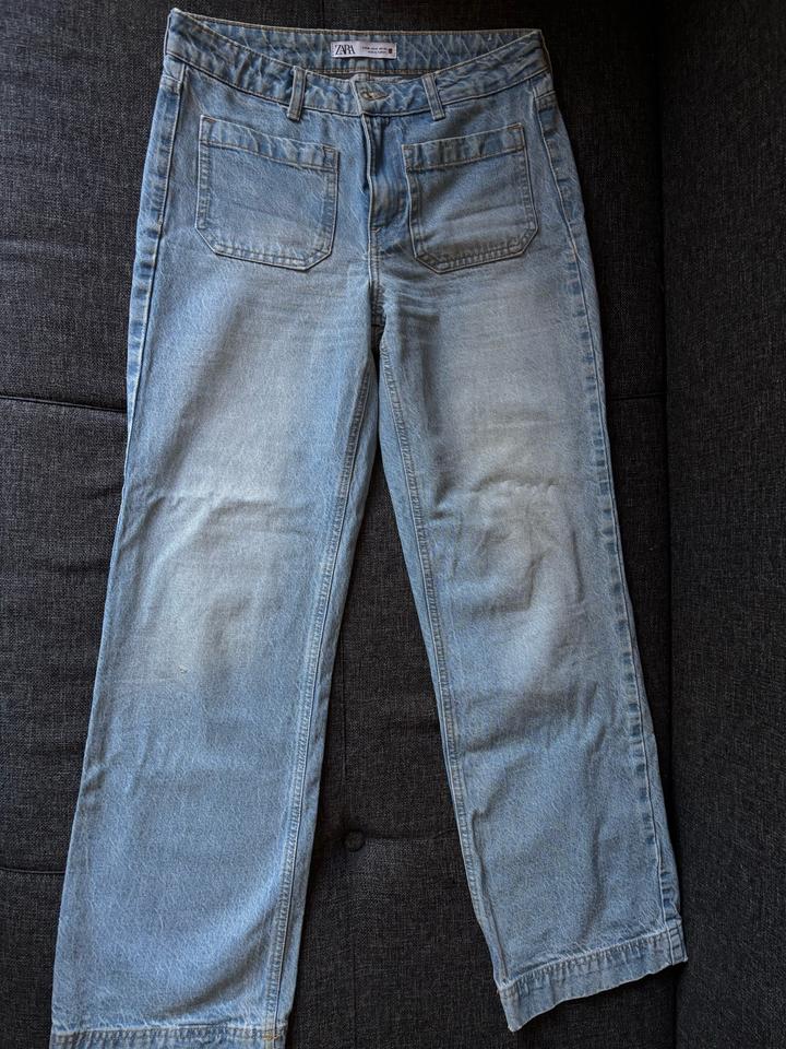 Джинсы Zara