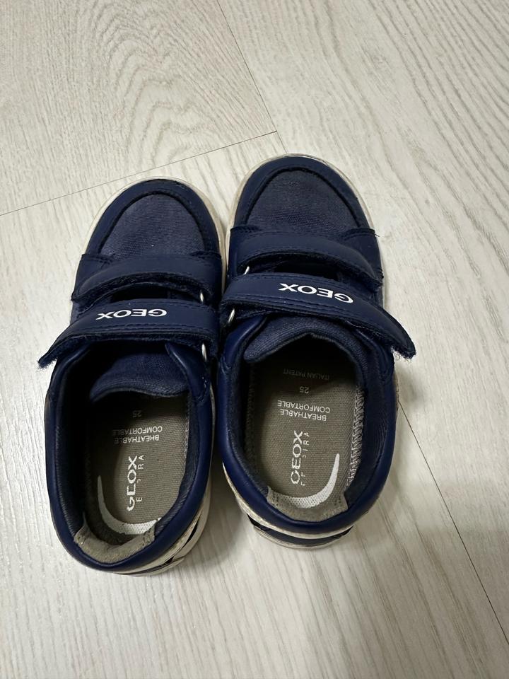 Кроссовки Geox