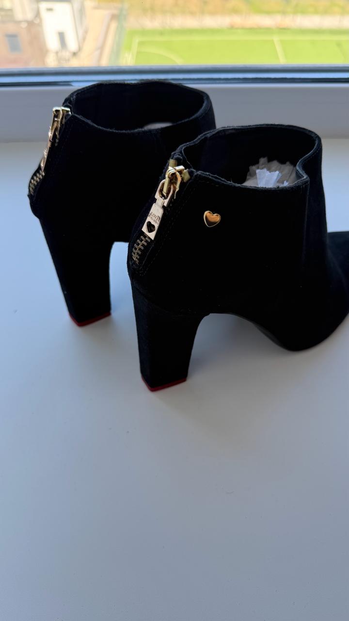 Ботильоны moschino