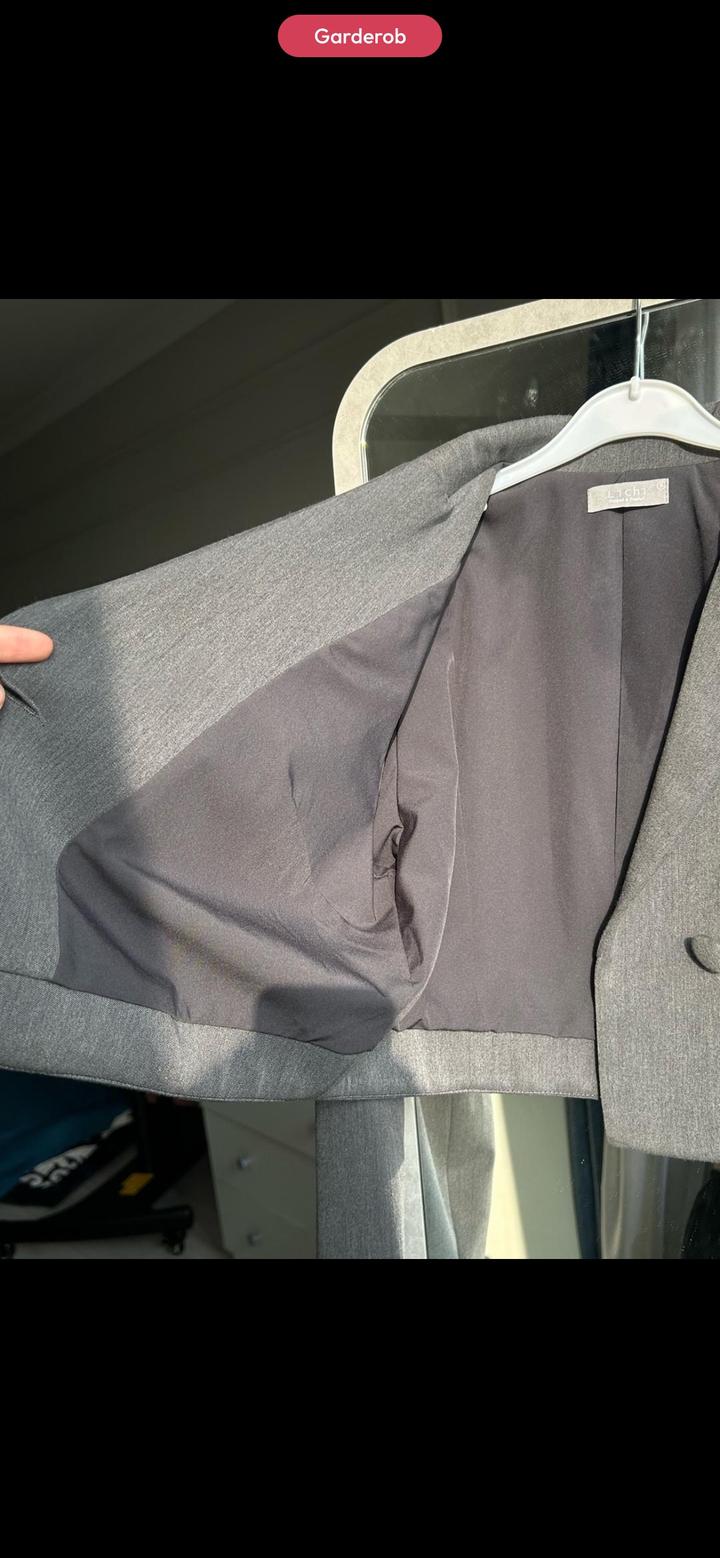 Кроп пиджак Lichi