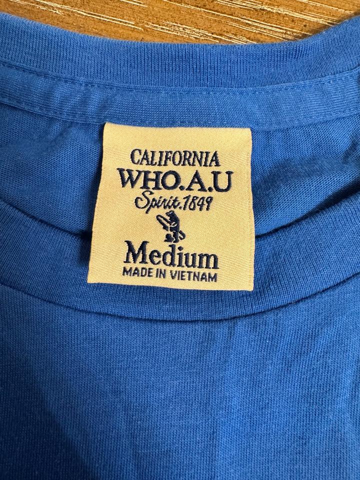 Футболка WHO.A.U