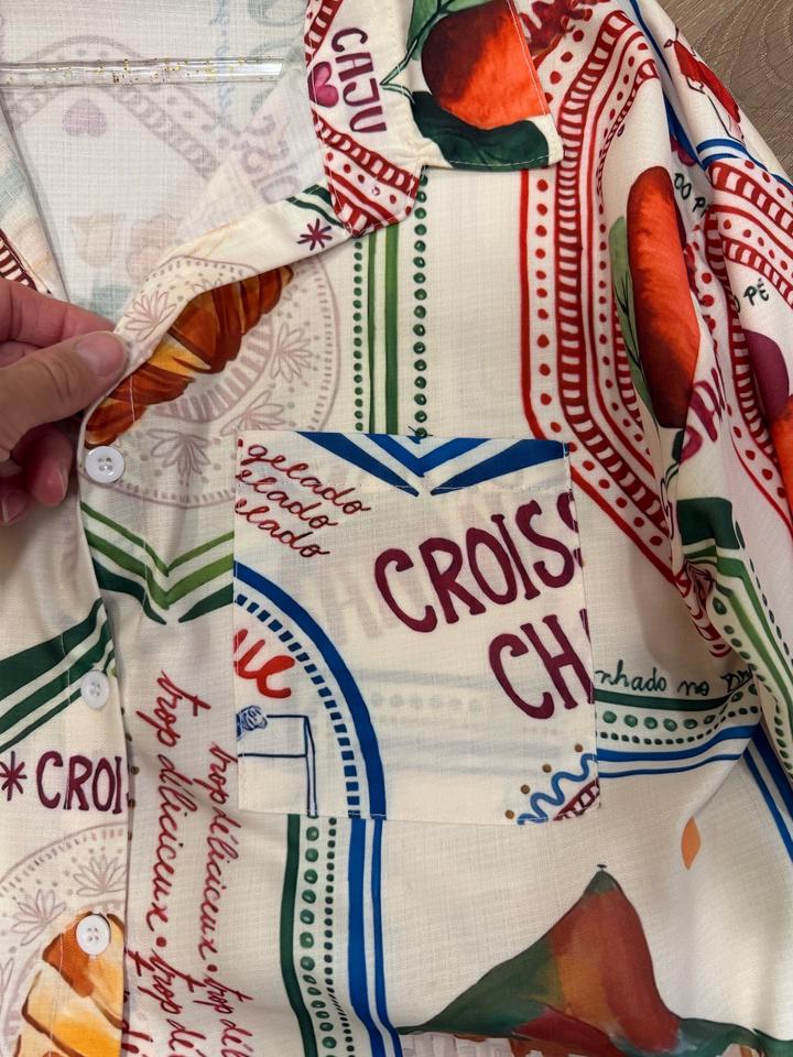 Яркая летняя двойка рубашка с шортами