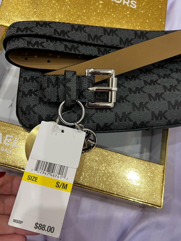 Сумка на пояс новая MK