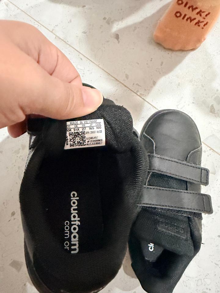 Кроссовки Adidas