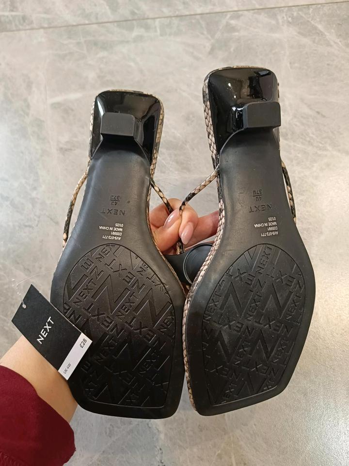 Босоножки/шлëпкиNext 37 размер новые