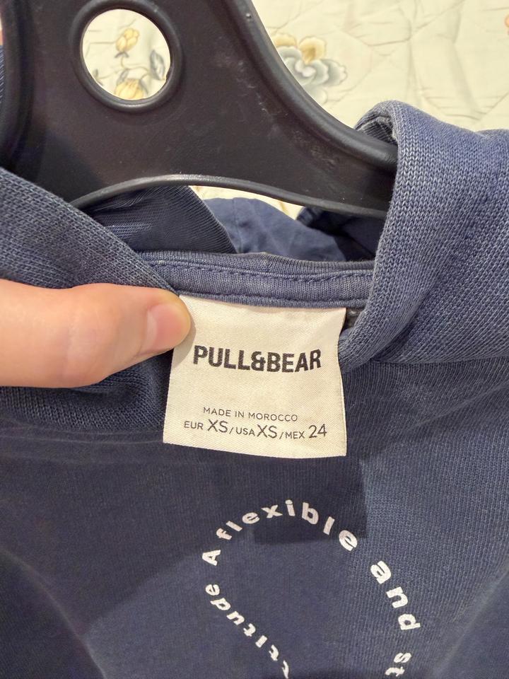 Темно-синее худи Pull&Bear