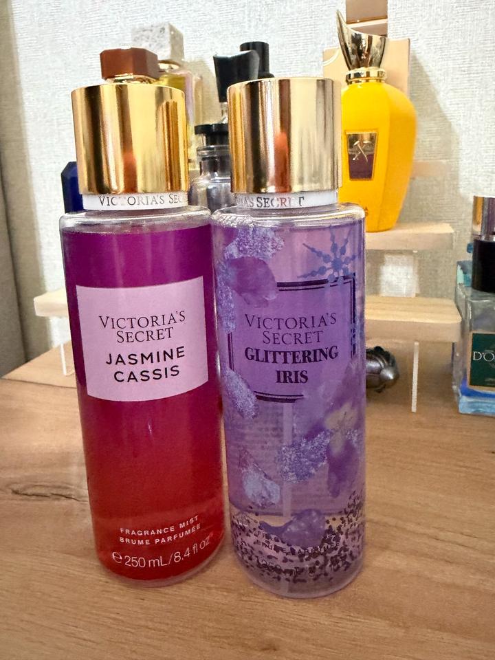 парфюмированные спреи для тела (мисты) от бренда Victoria's Secret из лимитирова