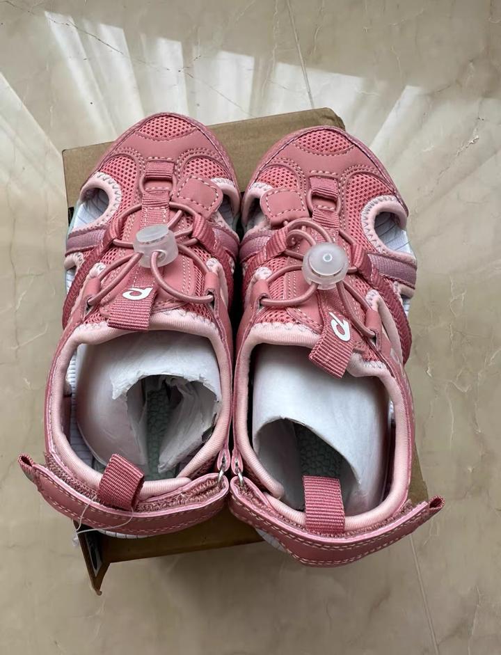 Сандалии рейма