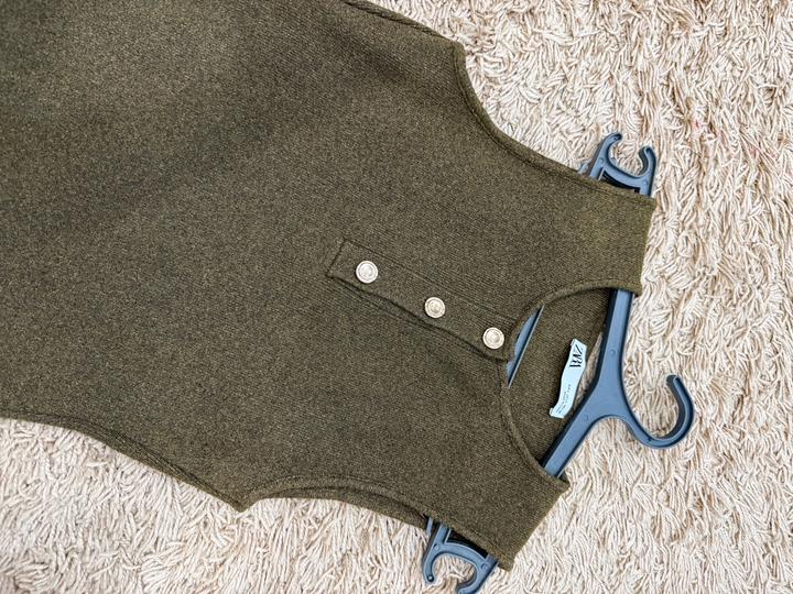 ZARA платье оливкого цвета