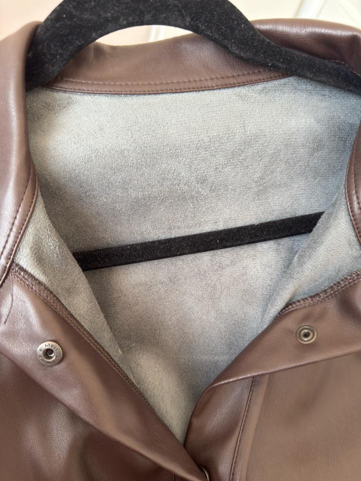 Кожаная рубашка