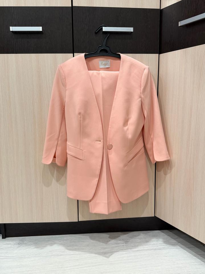 Костюм новый