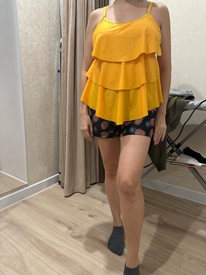 Продам купальники