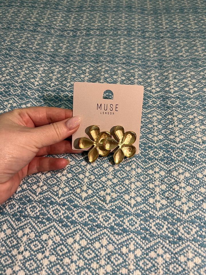 5 пар серёжек всего за 5000 тг ✨Отдаю комплектом.