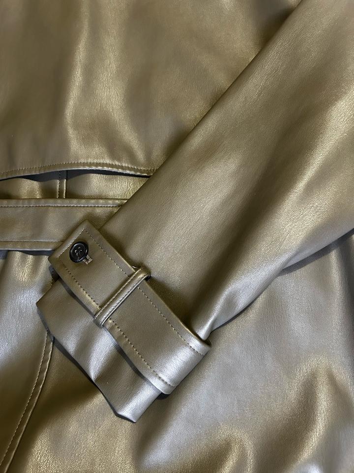 Оливковый тренч Pull&Bear