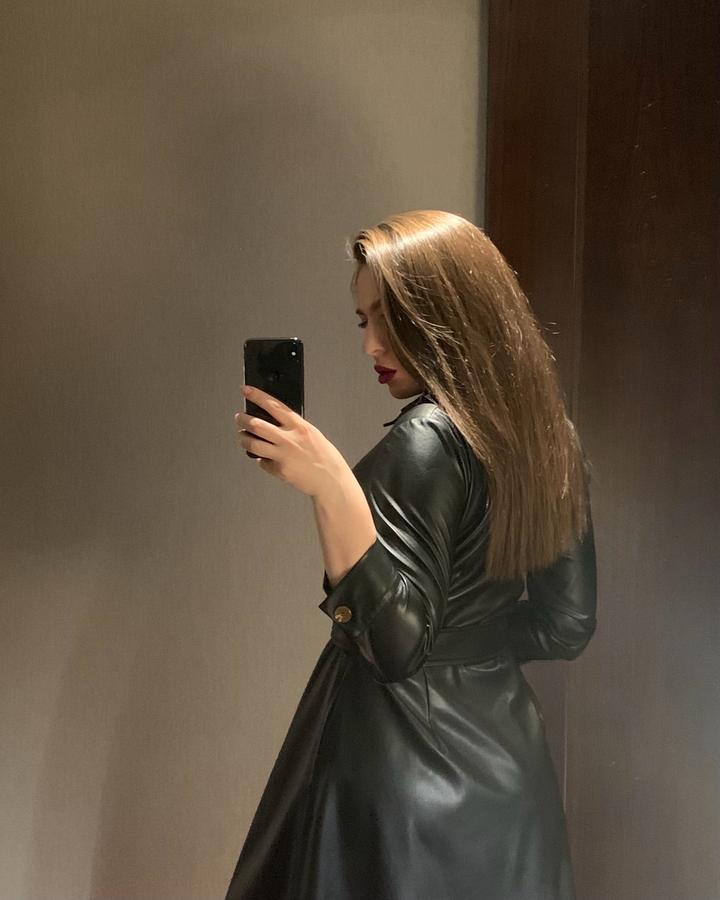 Платье из экокожи Love Republic