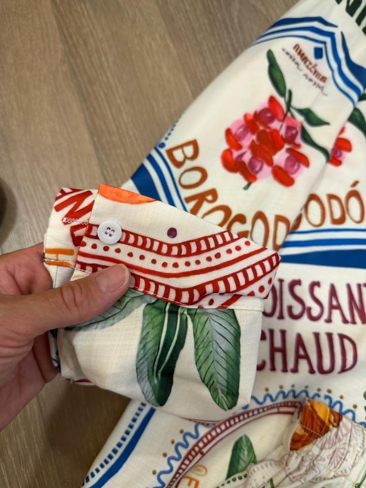 Яркая летняя двойка рубашка с шортами