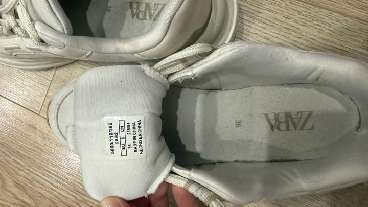 Кроссовки Zara